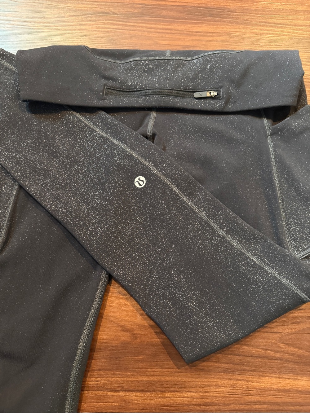 Lululemon Speed Up Tight *Full-On Luxtreme 28"